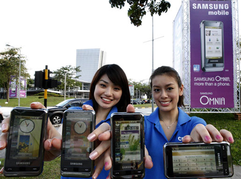 韓国に来ないiPhone 3G、サムスンのiPhone対抗馬「OMNIA」